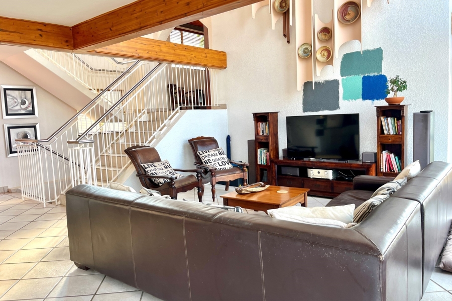 3 Bedroom Property for Sale in Kosmos North West